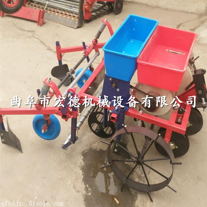 玉米播種覆膜機(jī) 覆膜噴藥播種機(jī) 花生播種覆膜機(jī)