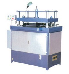 YMQ-180模切機